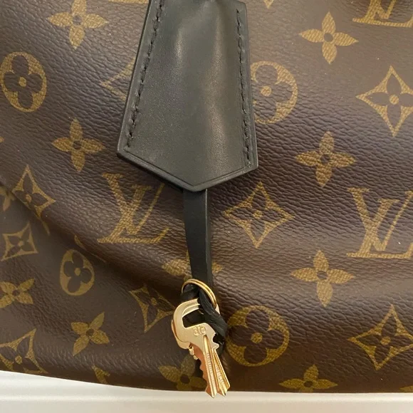 Louis Vuitton flower zipped tote MM handbag - Picture 11 of 16